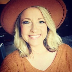 Meet your Posher, Jessica